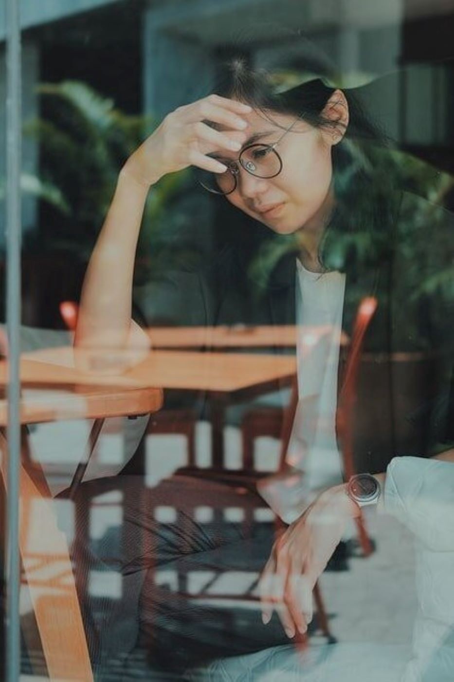 Two Ways Women Executives Can Manage Self Doubt thumbnail